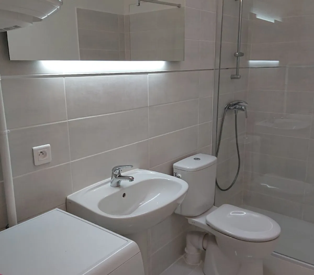 Location Nice Appartement 6932b5fd72d3