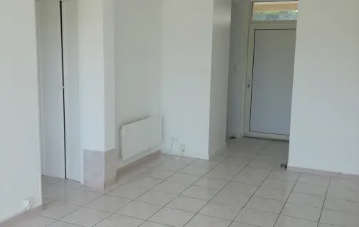 Location Nîmes Appartement 6933406a272e