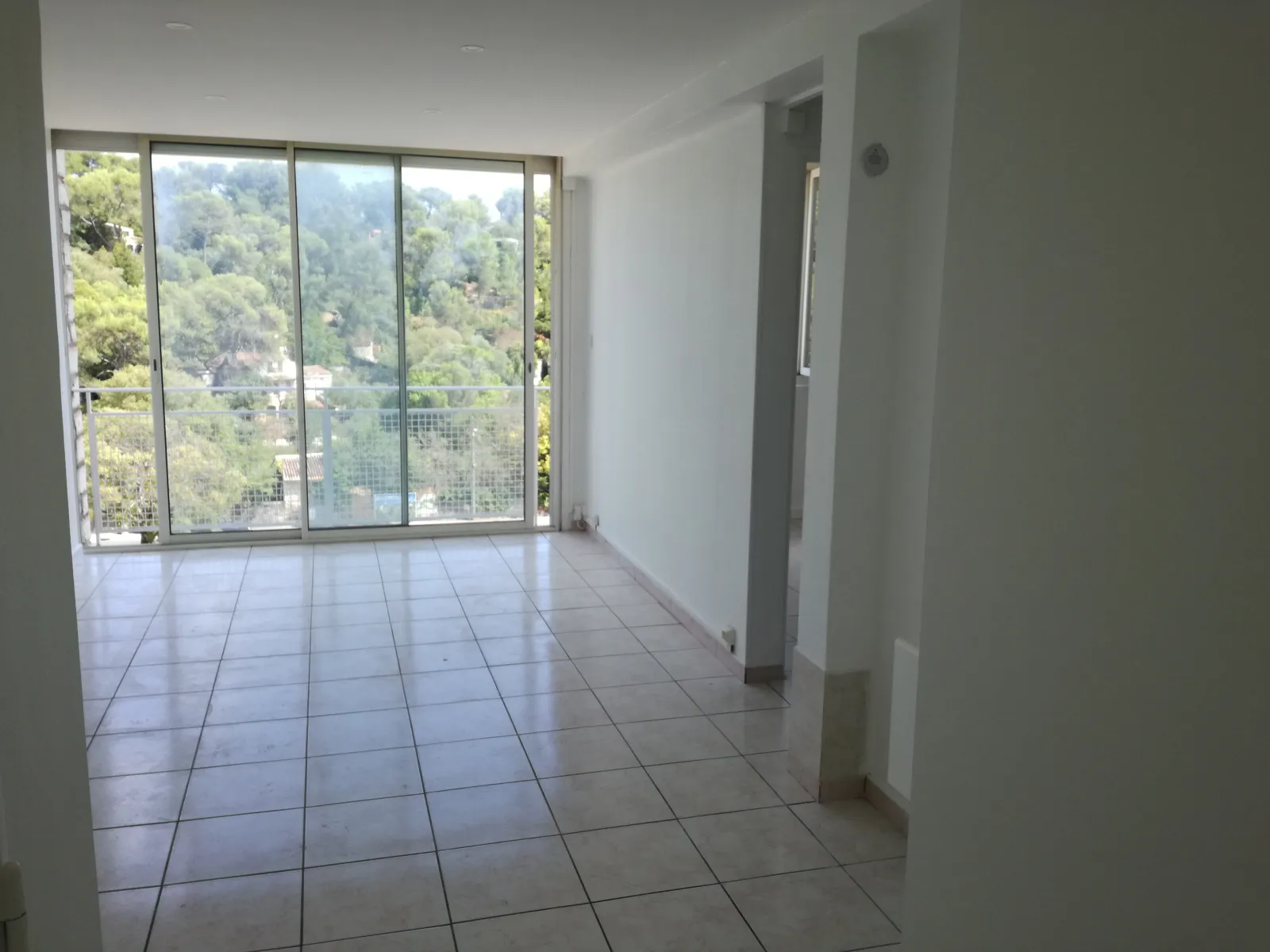 Location Nîmes Appartement 6933406a272e