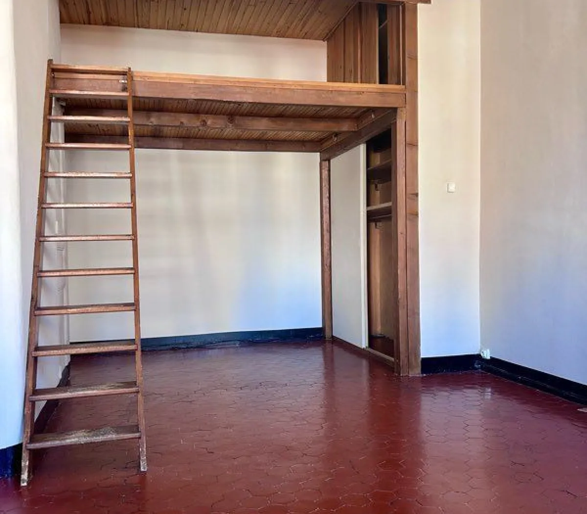 Location Marseille Appartement 6934e36376f6