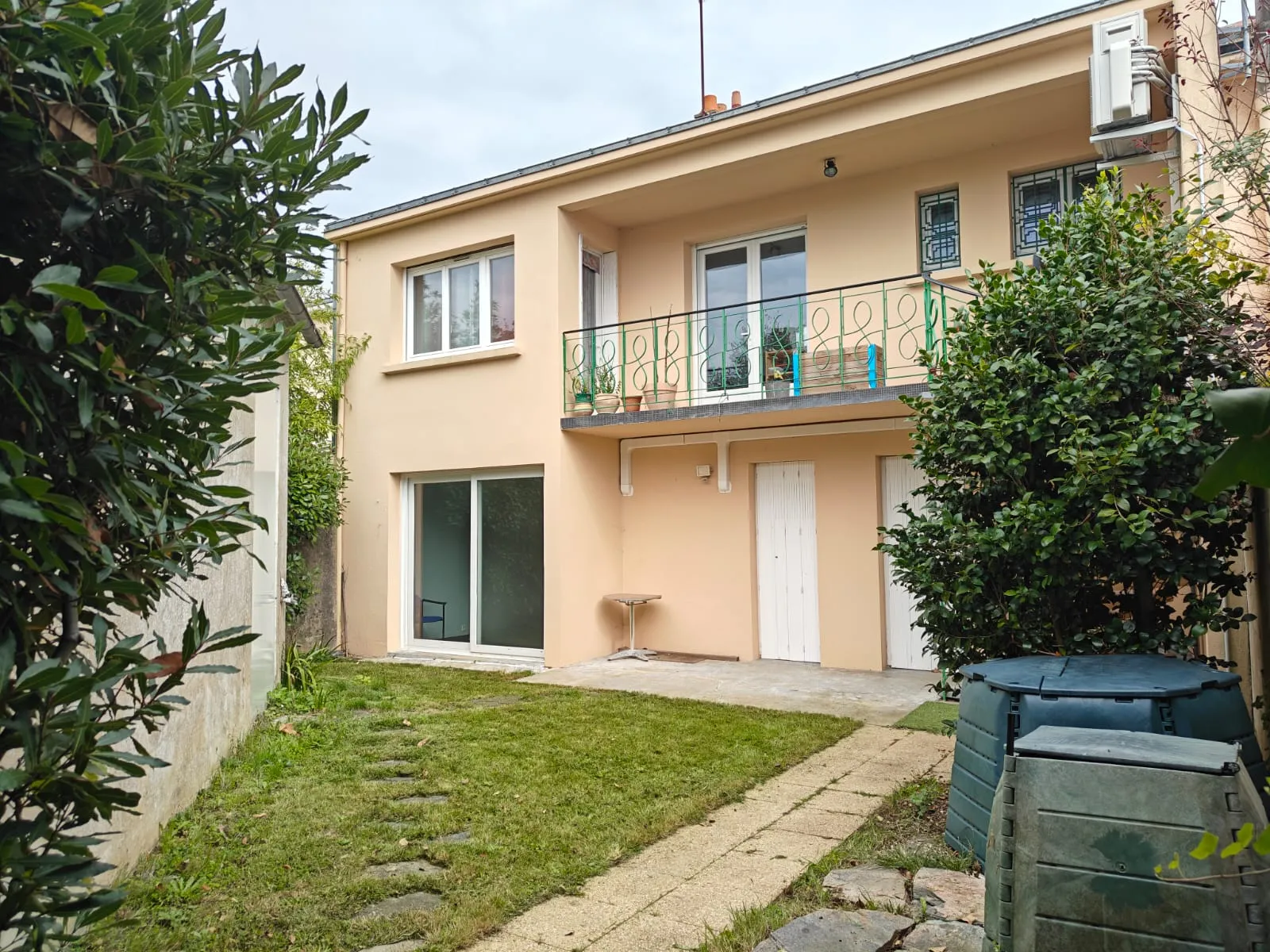 Location La Roche-sur-Yon Maison 693599ef9b021