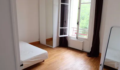 miniatureLocation Ivry-sur-Seine Appartement 69381c68c3c32