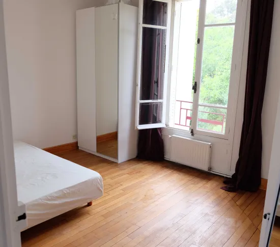 Location Ivry-sur-Seine Appartement 69381c68c3c33