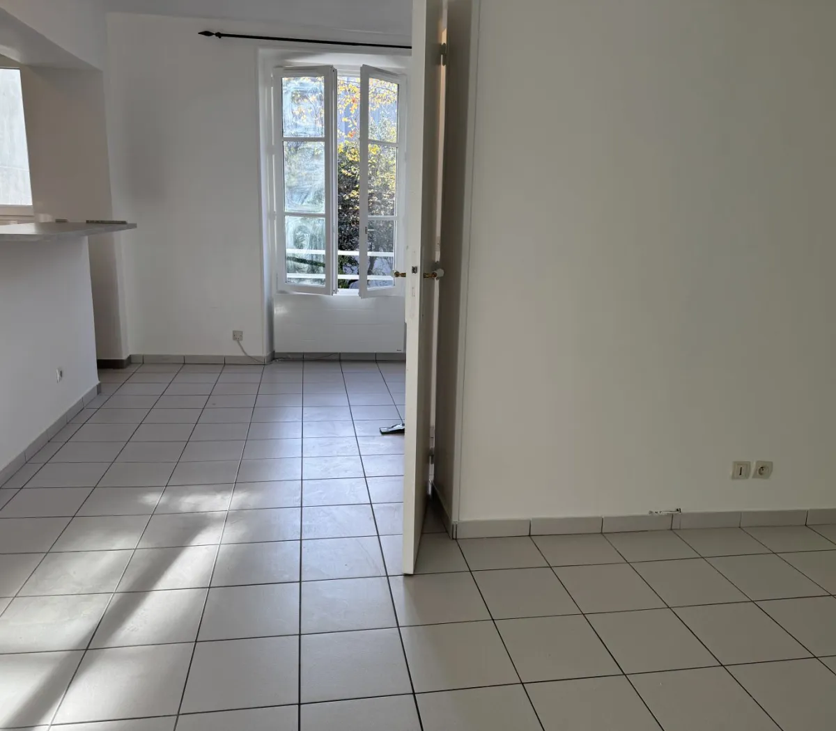 Location Paris Appartement 69381ef3b595