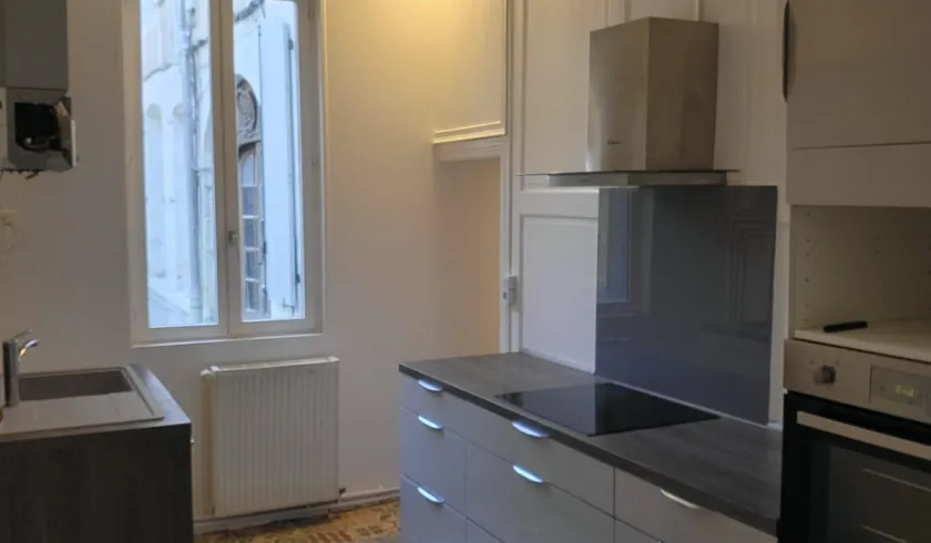 Location Auxerre Appartement 6938a19421b21