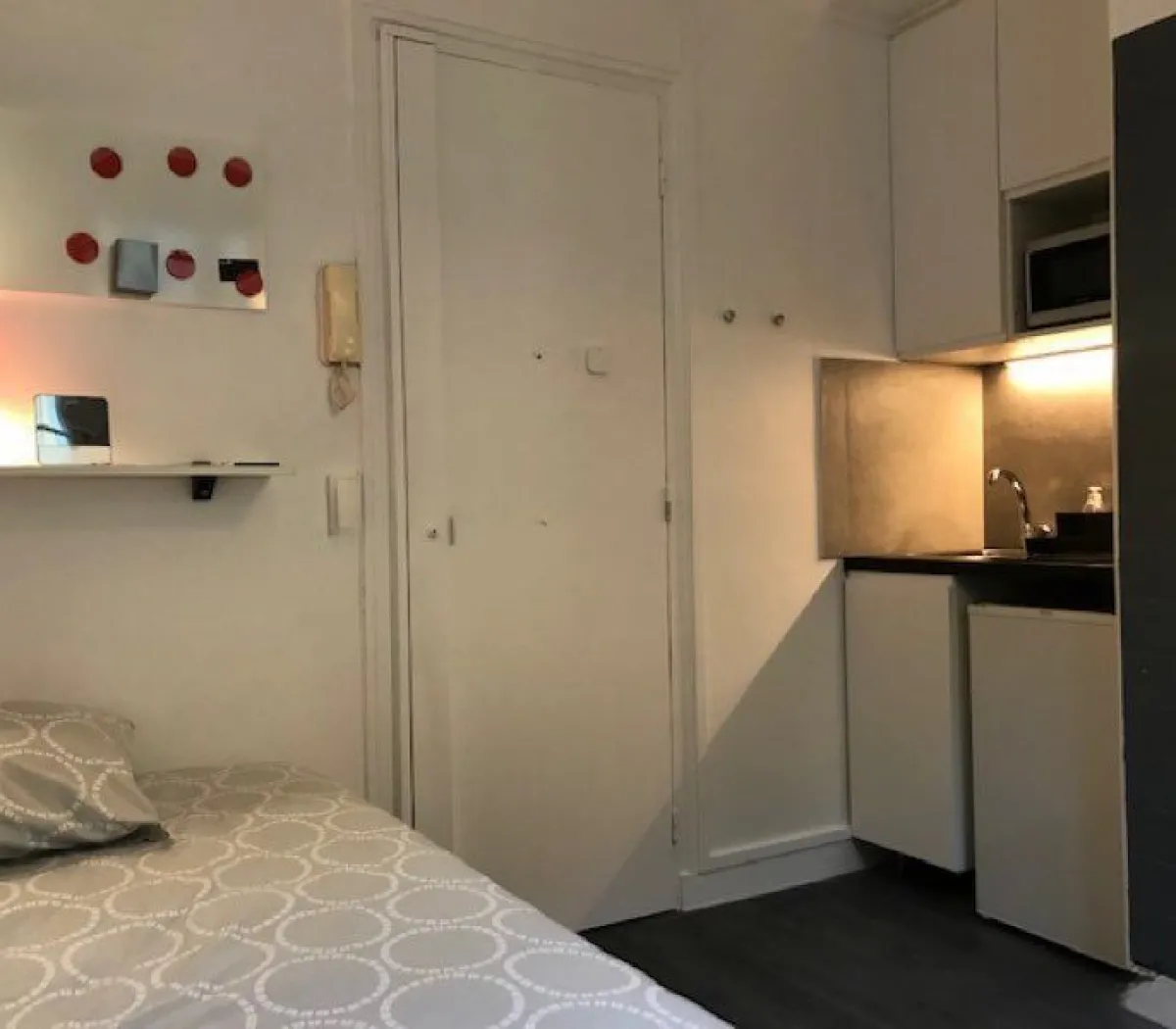 Location Paris Appartement 693fc1c94071