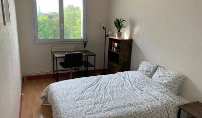 miniatureLocation Cergy Chambre 693fccb586062