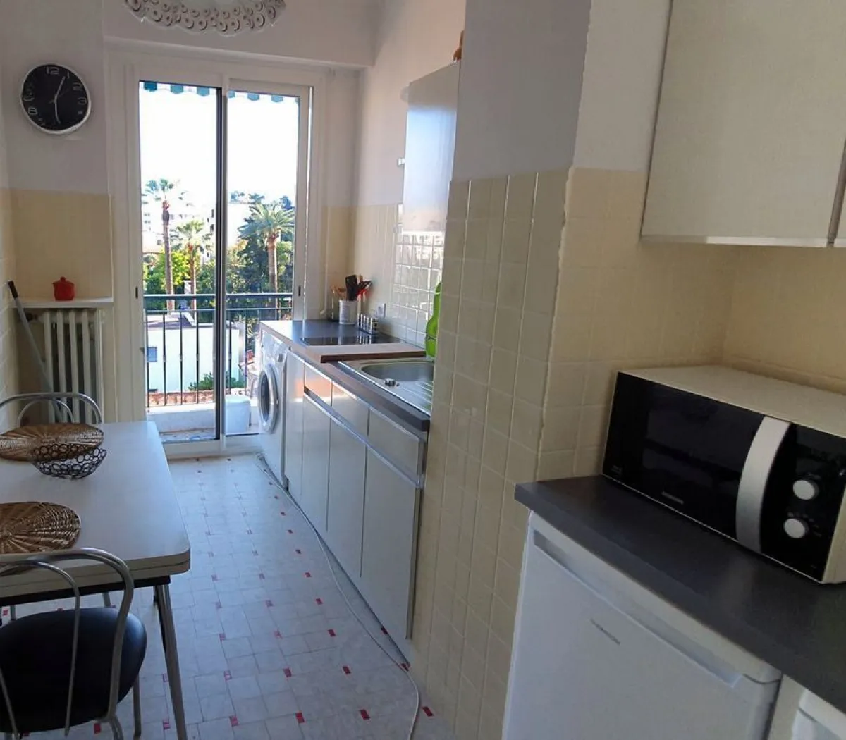 Location Nice Appartement 693fcee835ea