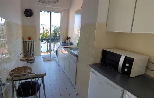 Location Nice Appartement 693fcee835ea