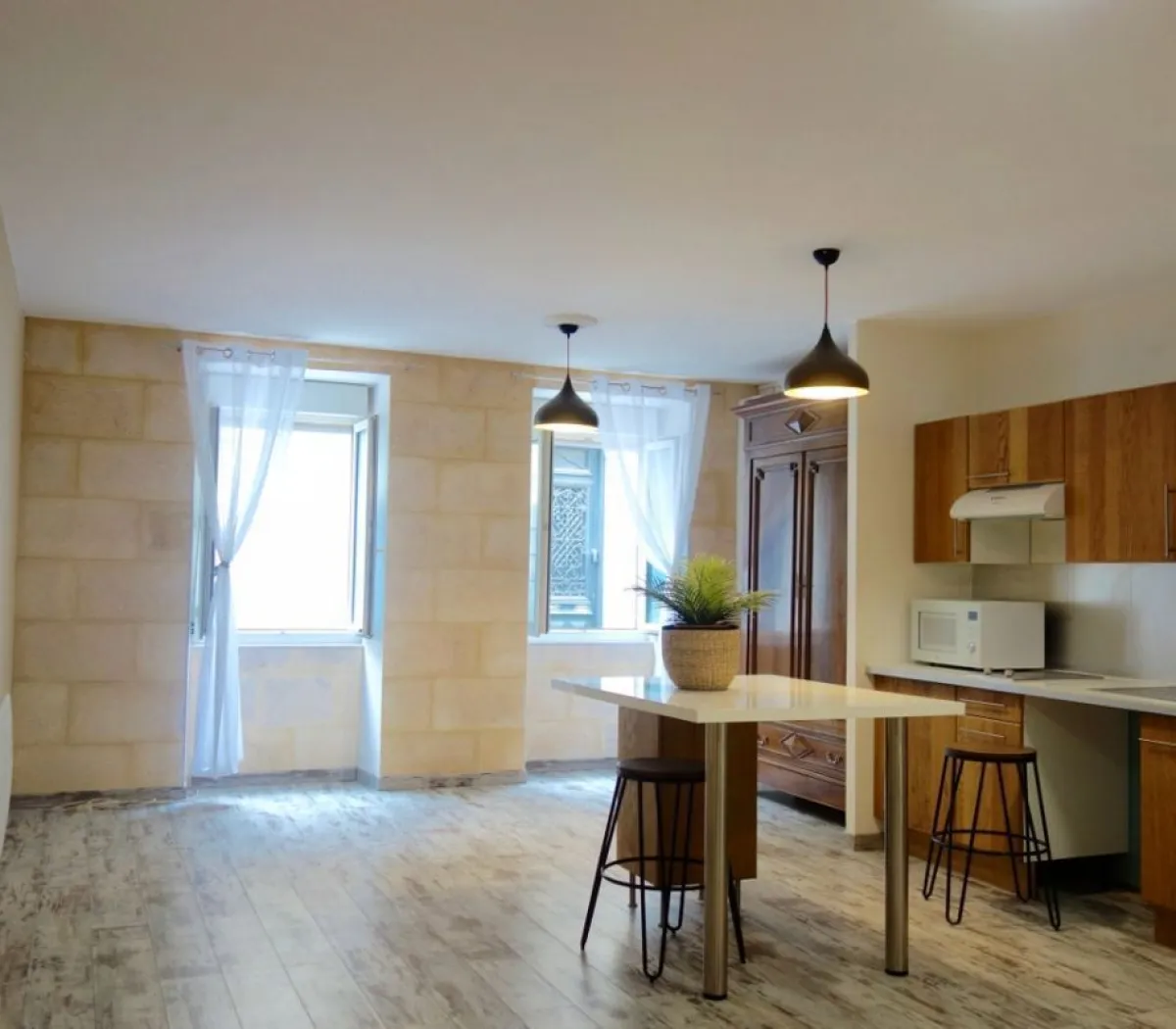 Location Bordeaux Appartement 693fd0ae8004