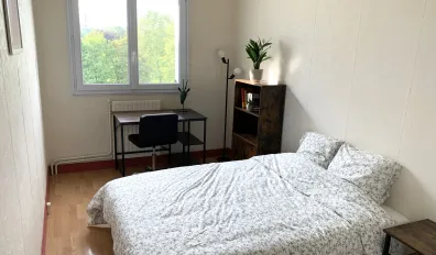 miniatureLocation Cergy Chambre 694086f6e4402