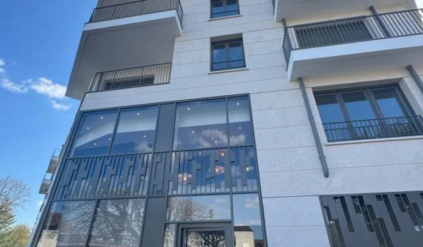 Location Le Perreux-sur-Marne Appartement 6940893eb4251