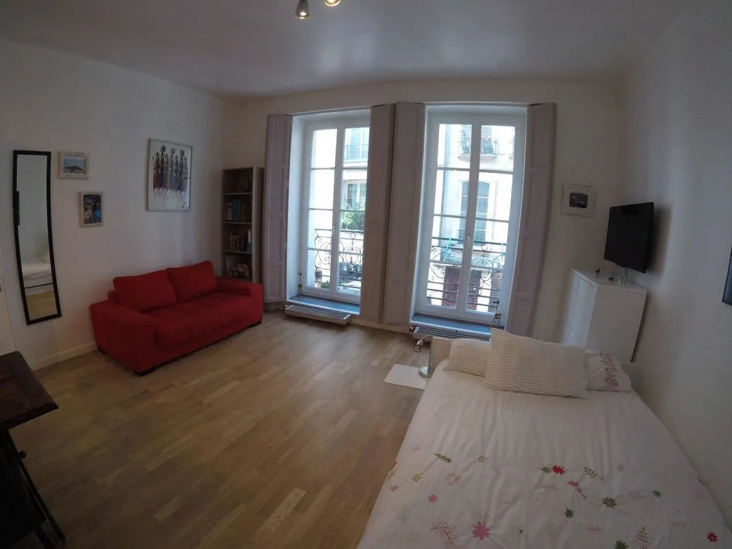Location Paris Appartement 6941685fa9003