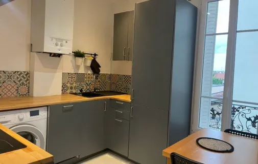 Location Courbevoie Appartement 6942b8181e9a