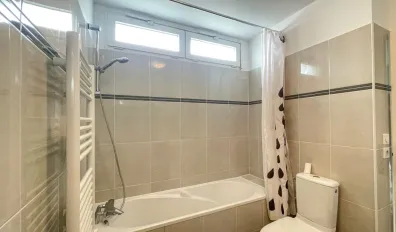 miniatureLocation Courbevoie Appartement 6942c7efe7092