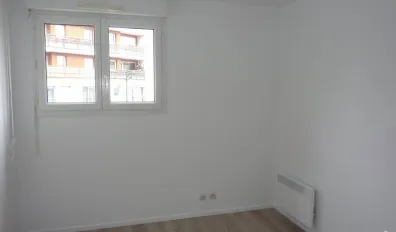 miniatureLocation Asnières-sur-Seine Chambre 694344a8cadd2