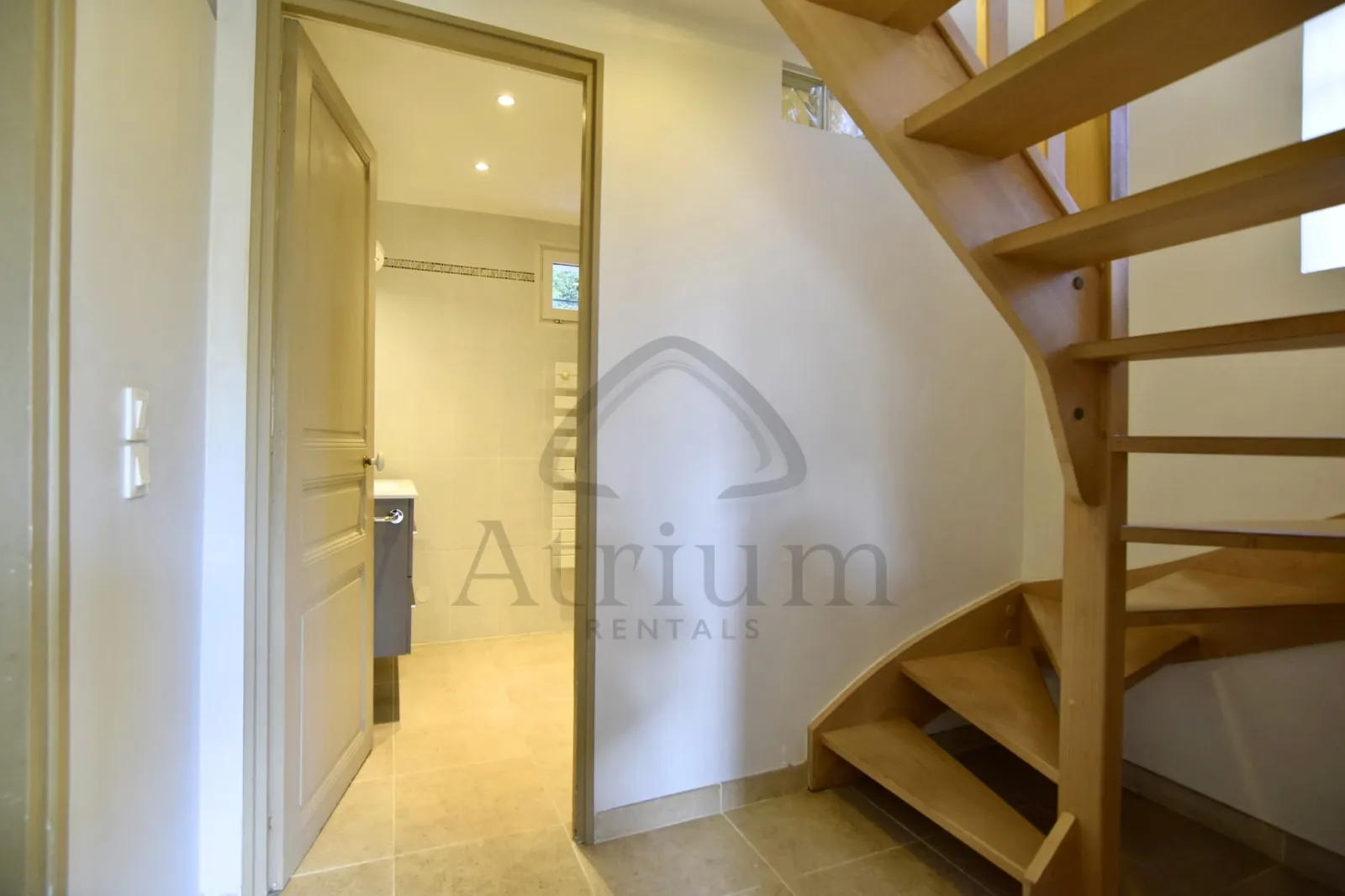 Location Vaucresson Maison 694538cad45a3