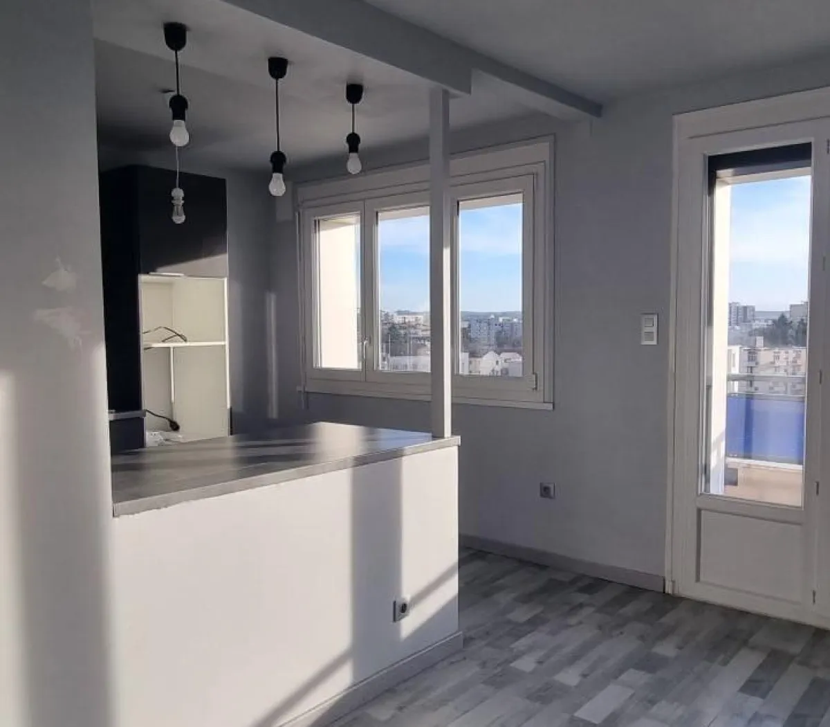 Location Saint-Priest Appartement 69465b50015e