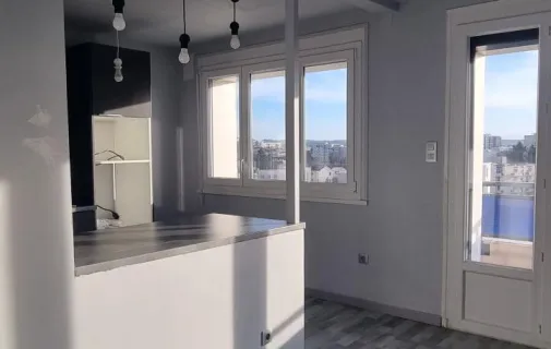 Location Saint-Priest Appartement 69465b50015e