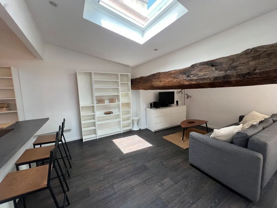 Location Bordeaux Appartement 69492f251f572
