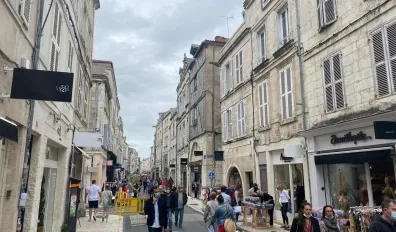 miniatureLocation La Rochelle Appartement 694a814968922