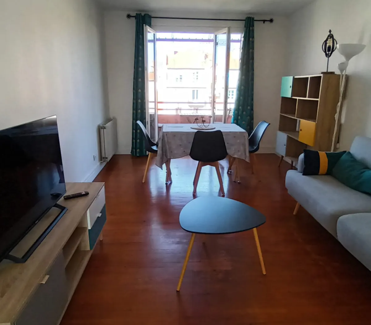 Location Grenoble Appartement 694d8f5726df