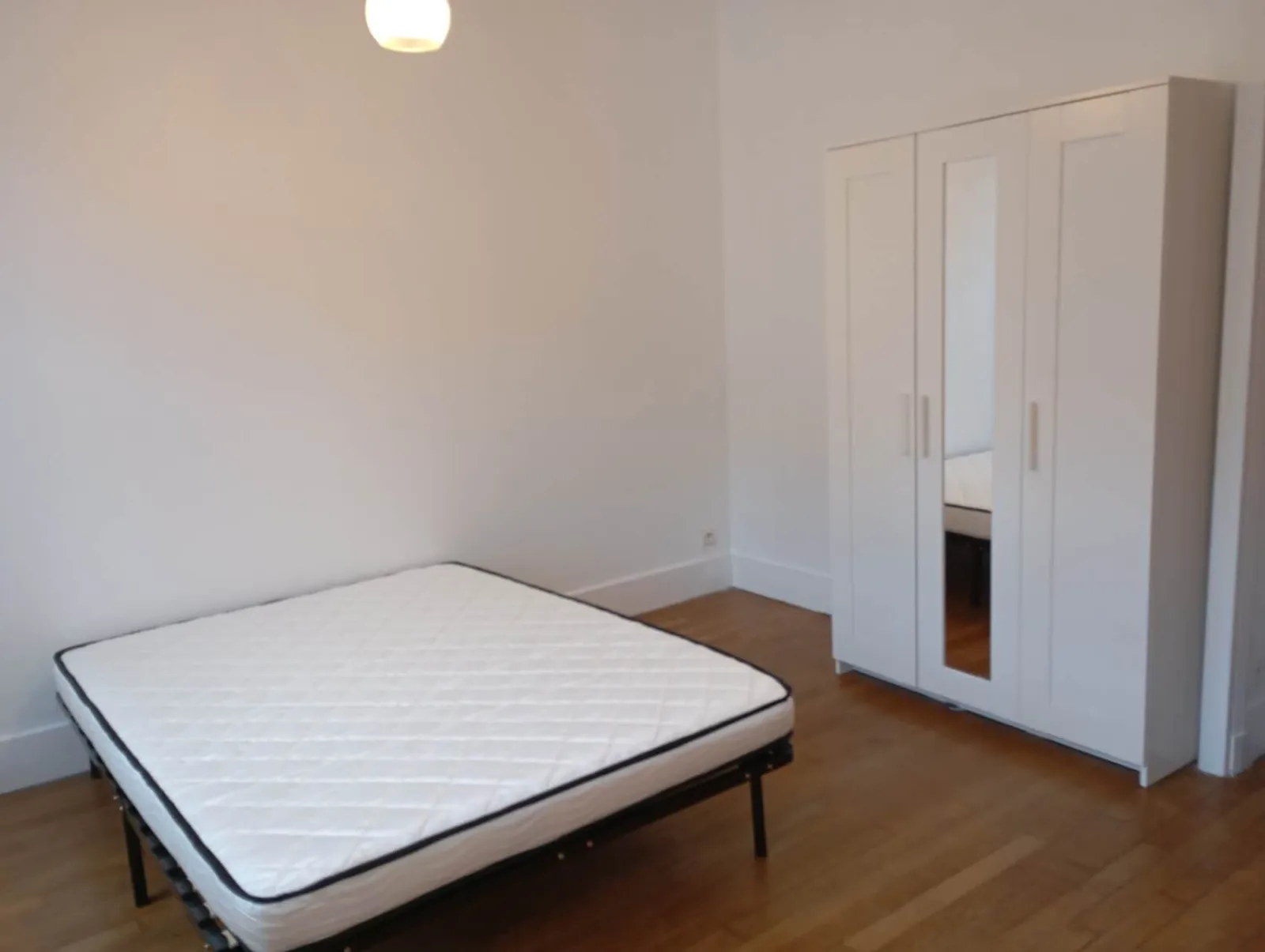 Location Courbevoie Appartement 694e57a258342
