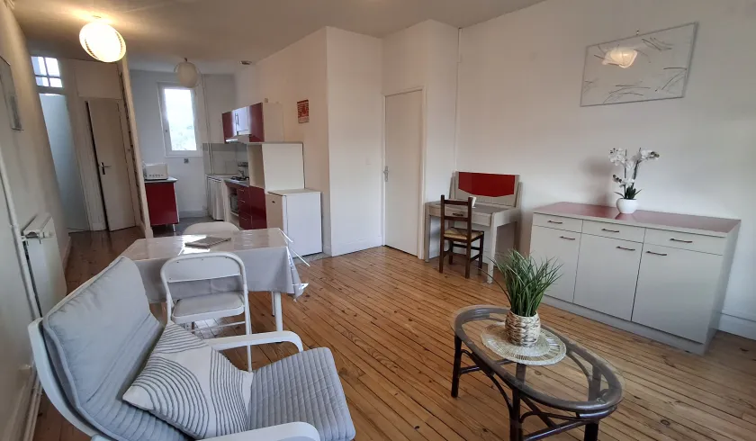 Location Châtel-Guyon Appartement 694ea6b148f31