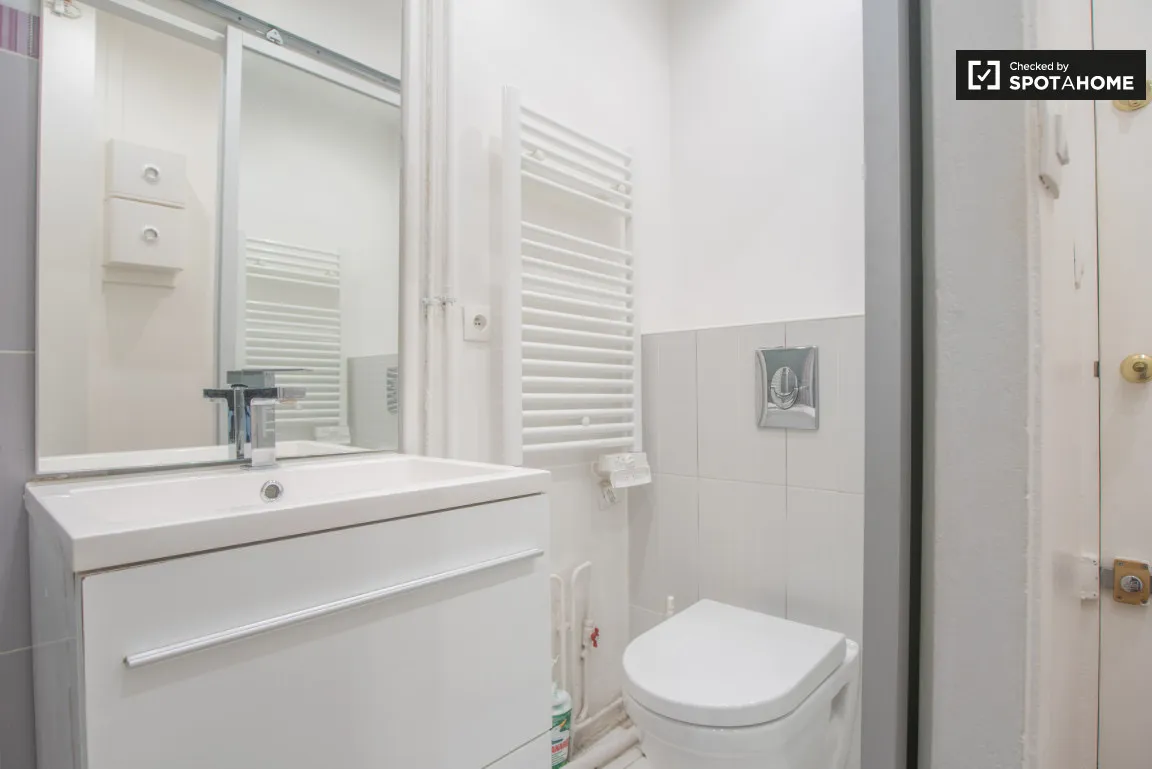Location Paris Appartement 694eb24689a36