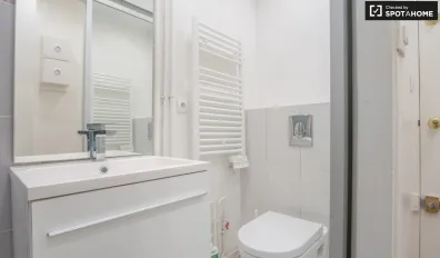 miniatureLocation Paris Appartement 694eb24689a32