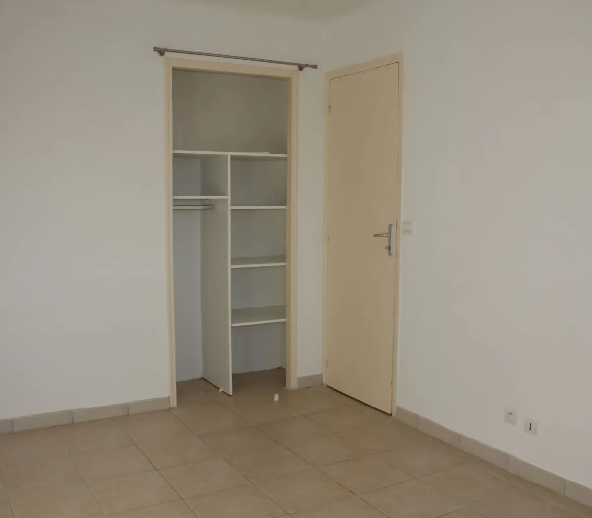 Location Nîmes Appartement 694ebf2f0b06