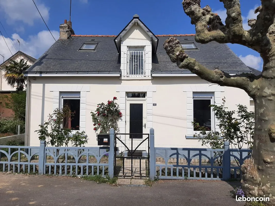 Location Saint-Étienne-de-Montluc Maison 695023938aa4