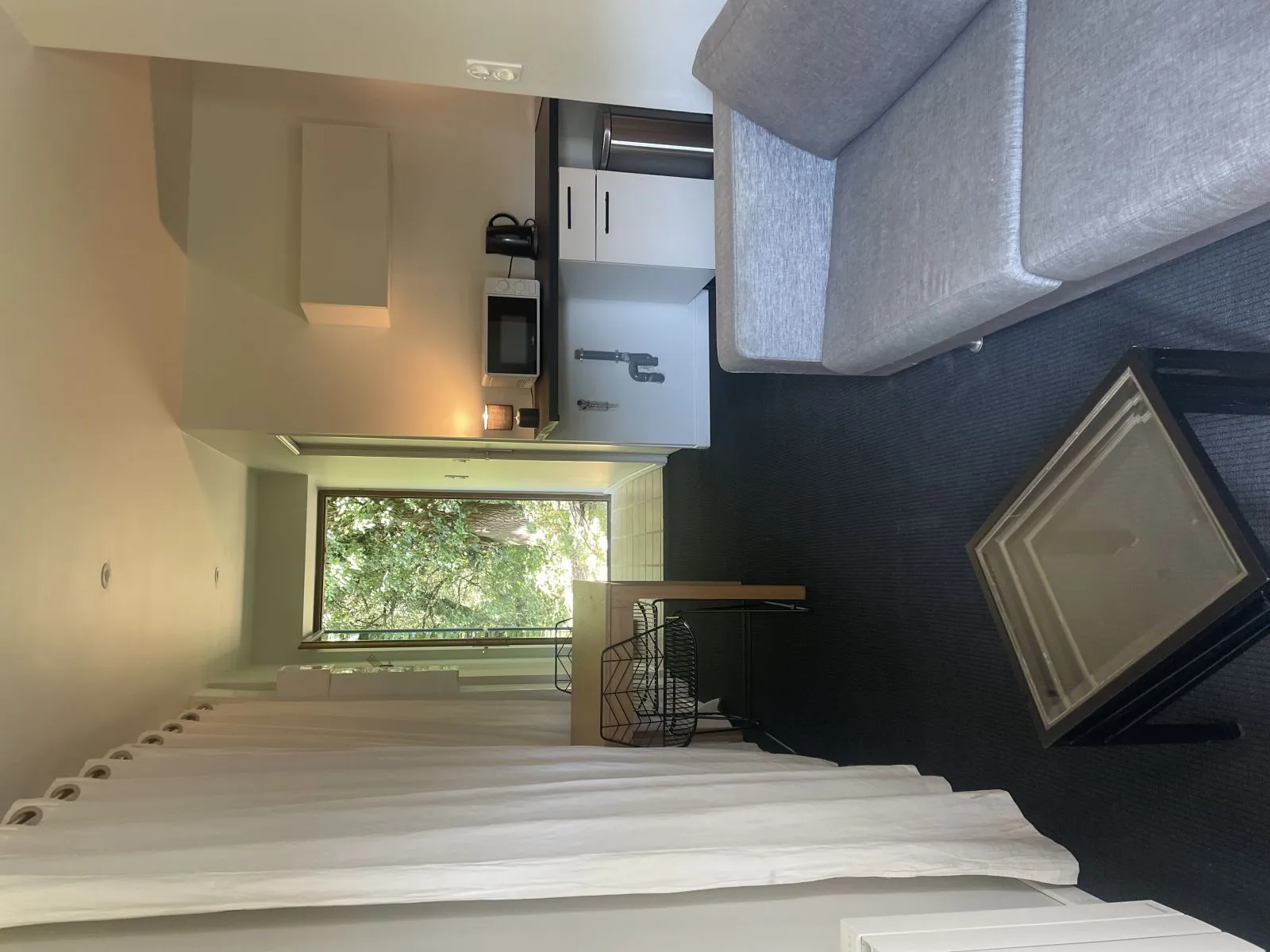 Location Bourg-des-Comptes Appartement 6950de1e054d