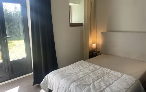 Location Bourg-des-Comptes Appartement 6950de1e054d