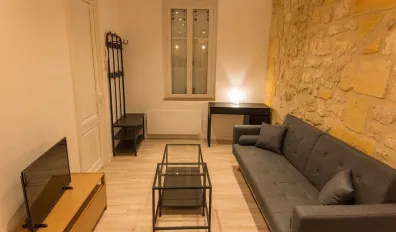 miniatureLocation Bordeaux Appartement 695140dea2fa2