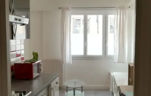 Location Paris Appartement 6951428283c3