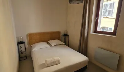 miniatureLocation Marseille Appartement 6952821ce0e52