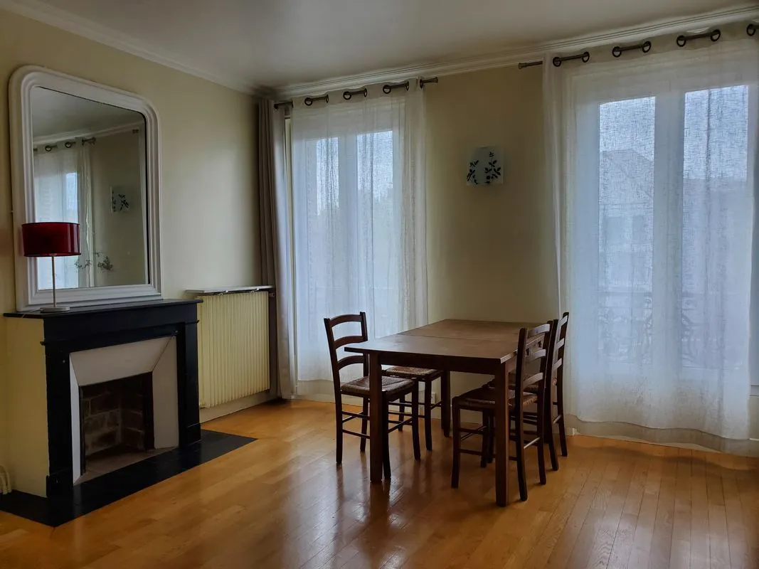 Location Paris Appartement 6953a4222aa91