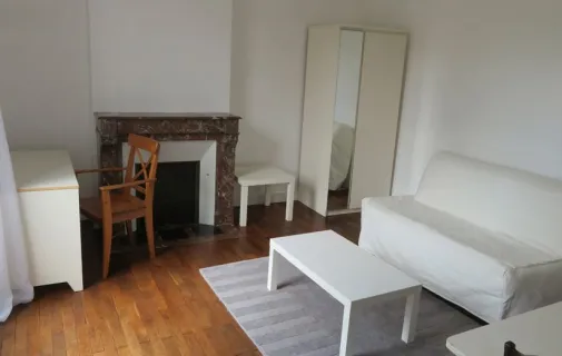 Location Angers Appartement 6953f8f3055a