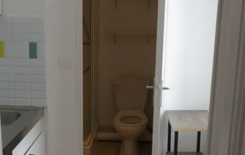 Location Angers Appartement 6953f8f3055a