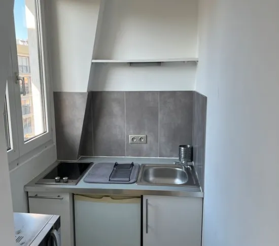 Location Courbevoie Appartement 695504f003792
