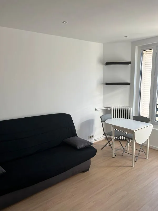 Location Courbevoie Appartement 695504f003791