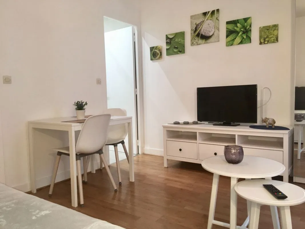 Location Paris Appartement 6957ef18b7081