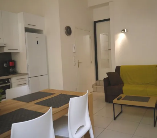 Location Lyon Appartement 6957ef1eec062