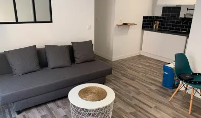 miniatureLocation Rennes Appartement 6957f0d8ec472