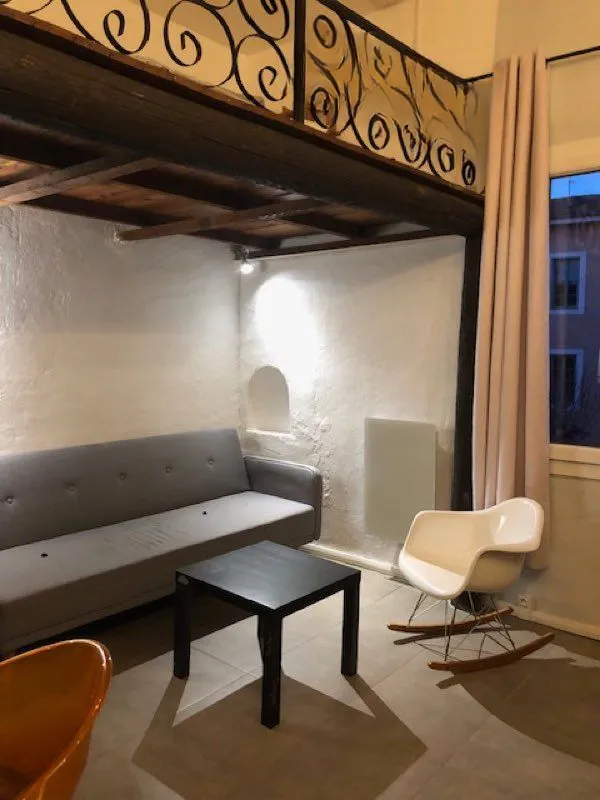 Location Aix-en-Provence Appartement 6957f0e07bee1