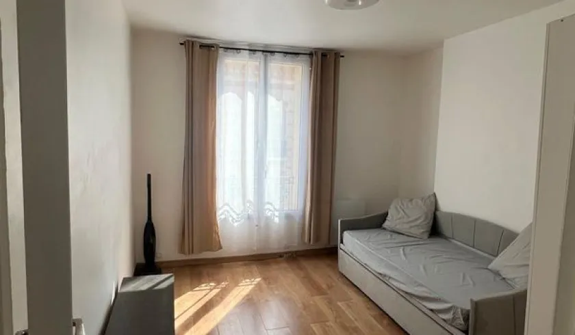 Location Ivry-sur-Seine Appartement 6959568d53031