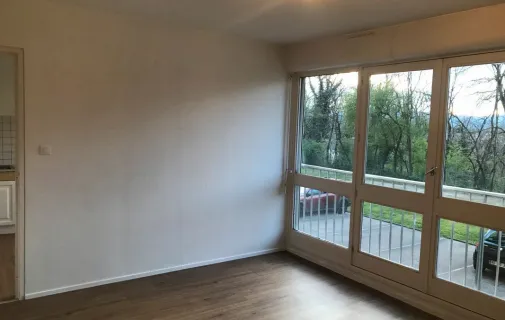 Location Sainte-Foy-lès-Lyon Appartement 695957f1c535