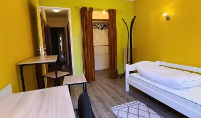 miniatureLocation Rennes Chambre 695a46228a142