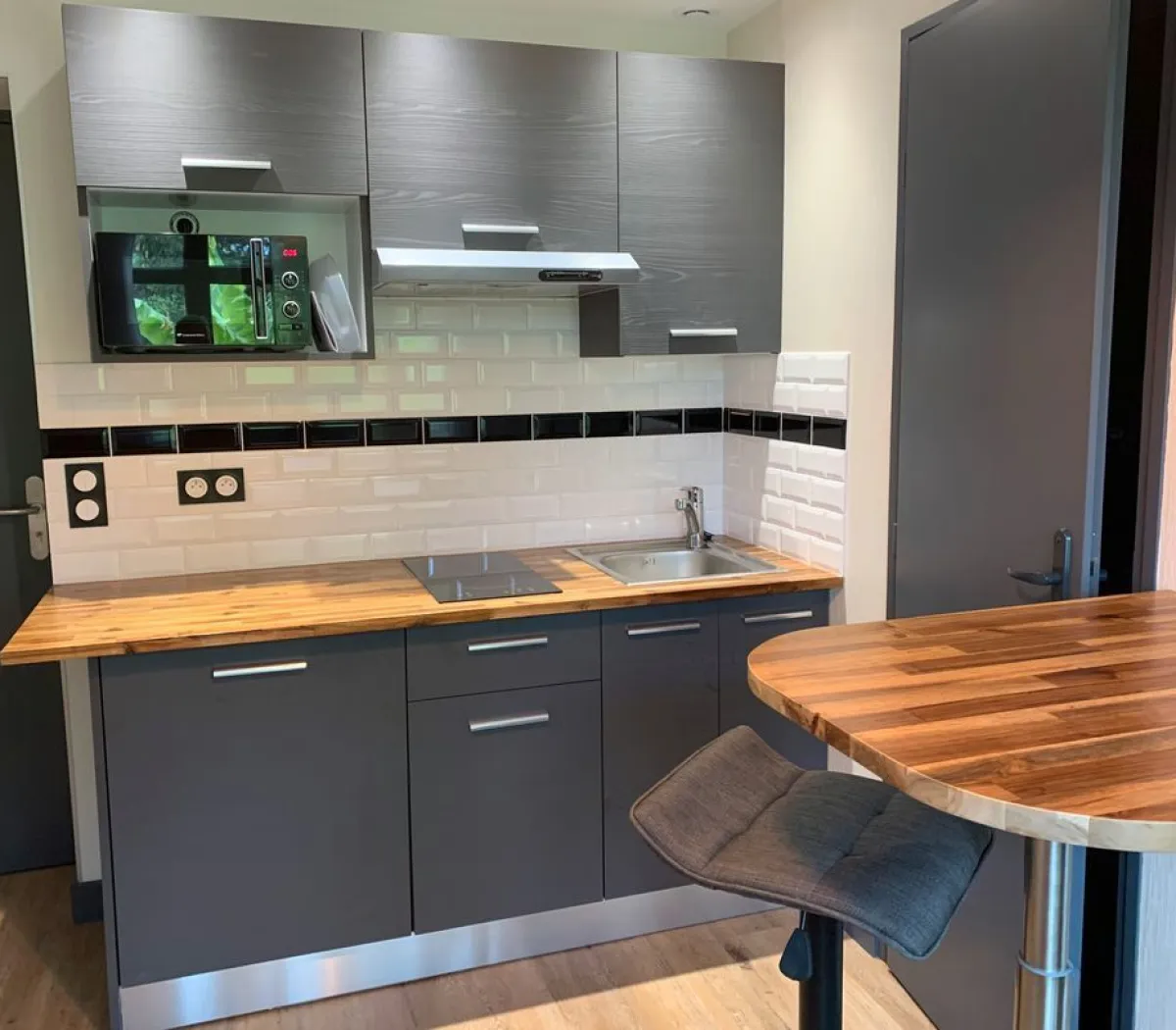 Location Villeurbanne Appartement 695b78ea8188